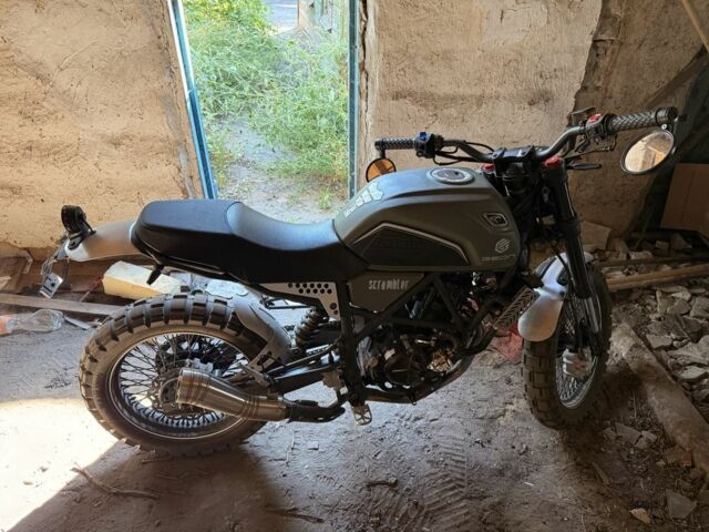 Геон Інша, об'ємом двигуна 0.3 л та пробігом 0 тис. км за 72000 $, фото 1 на Automoto.ua