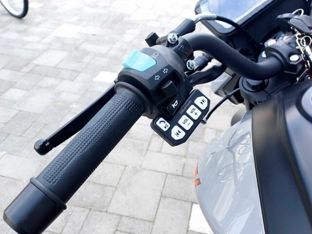 Геон Інша, об'ємом двигуна 0.3 л та пробігом 0 тис. км за 1989 $, фото 4 на Automoto.ua