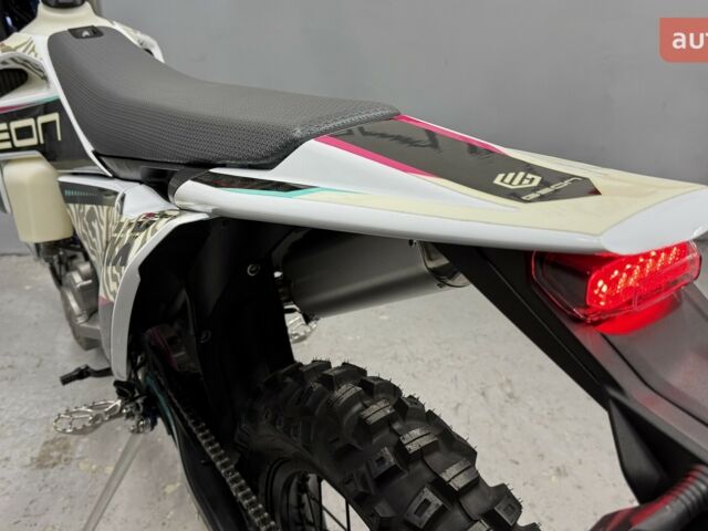 купити нове авто Геон GNX 300 NB Enduro 2025 року від офіційного дилера Сергей Геон фото