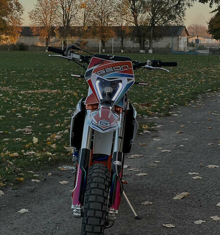 Белый Геон GNX 300 NB Motard, объемом двигателя 0.28 л и пробегом 3 тыс. км за 2850 $, фото 4 на Automoto.ua