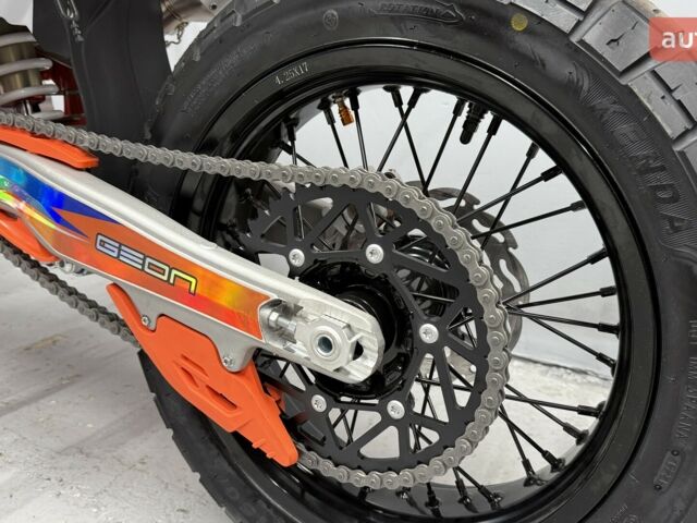 купить новое авто Геон GNX 300 NB Motard 2025 года от официального дилера Сергей Геон фото