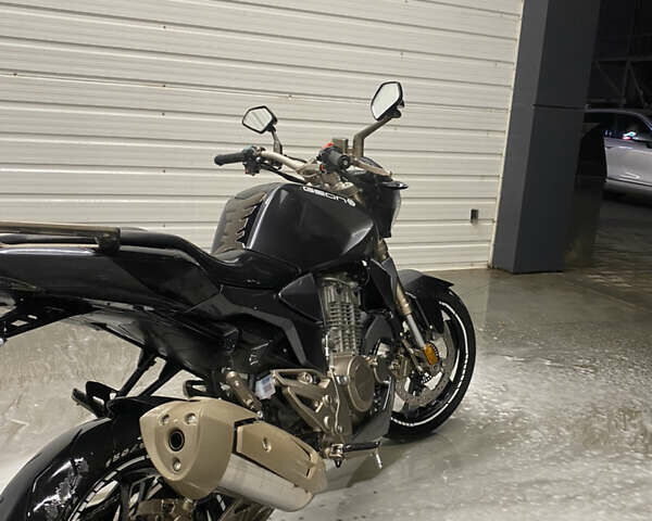 Геон Stinger, объемом двигателя 0 л и пробегом 8 тыс. км за 2000 $, фото 2 на Automoto.ua