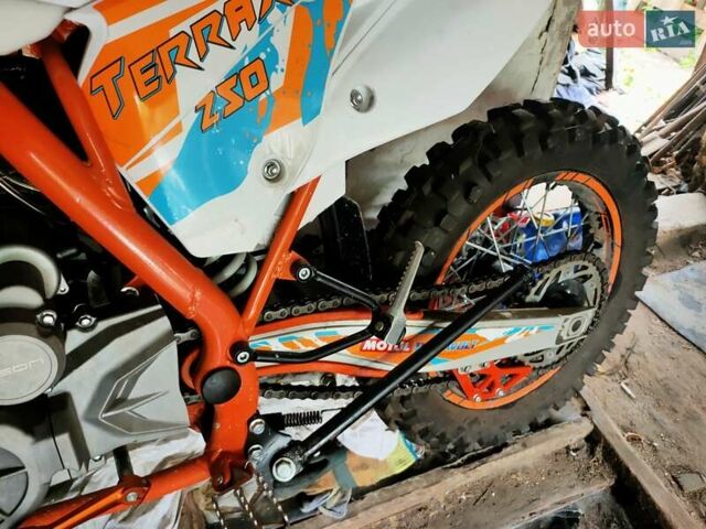 Белый Геон Terra-X 250, объемом двигателя 2.5 л и пробегом 1 тыс. км за 1550 $, фото 5 на Automoto.ua