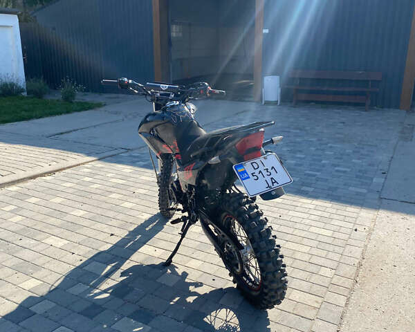 Черный Геон X-Road 250CBB, объемом двигателя 0.2 л и пробегом 23 тыс. км за 1014 $, фото 3 на Automoto.ua