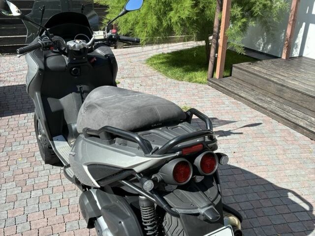 Гилера Фуоко, объемом двигателя 0.5 л и пробегом 0 тыс. км за 5500 $, фото 6 на Automoto.ua