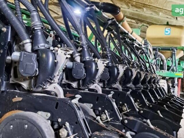 Грейт Плейнс YP-2425A, объемом двигателя 0 л и пробегом 0 тыс. км за 210000 $, фото 3 на Automoto.ua