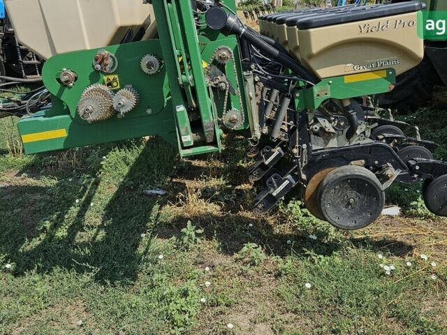 Грейт Плейнс YP 825, объемом двигателя 0 л и пробегом 0 тыс. км за 33000 $, фото 2 на Automoto.ua