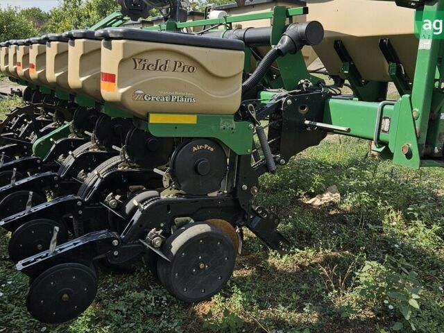 Грейт Плейнс YP 825, объемом двигателя 0 л и пробегом 0 тыс. км за 33000 $, фото 5 на Automoto.ua