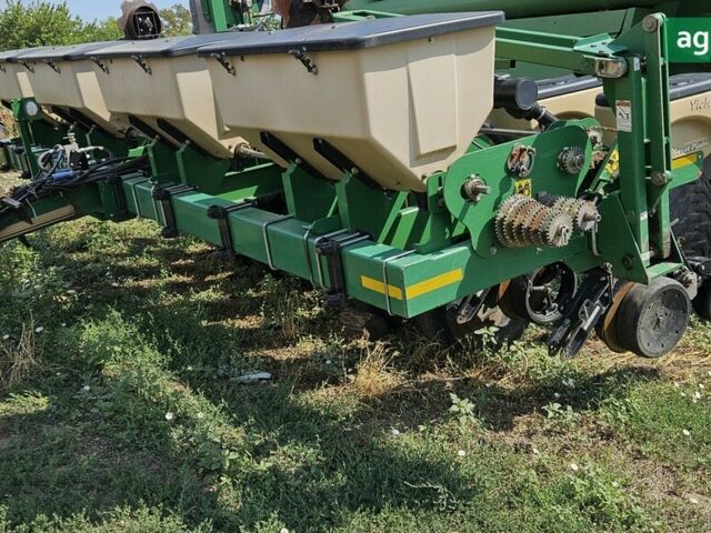 Грейт Плейнс YP 825, объемом двигателя 0 л и пробегом 0 тыс. км за 33000 $, фото 1 на Automoto.ua