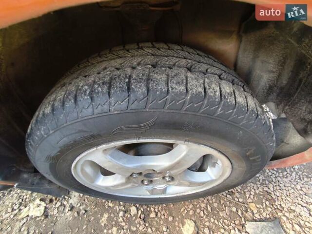 Грейт Вол Флорид 2010 в Житомире на Automoto.ua Оранжевый Грейт Вол Флорид, объемом двигателя 1.3 л и пробегом 170 тыс. км за 2950 $, фото 36 на Automoto.ua