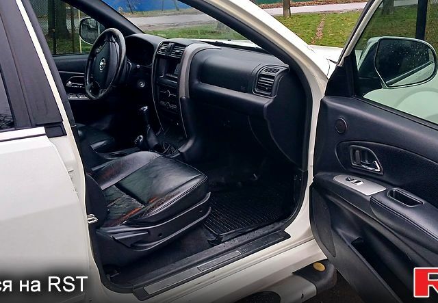 Белый Грейт Вол Хавал Х3, объемом двигателя 2.4 л и пробегом 166 тыс. км за 4000 $, фото 7 на Automoto.ua