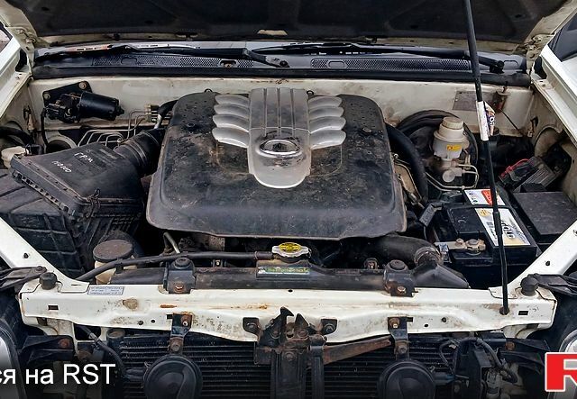 Белый Грейт Вол Хавал Х3, объемом двигателя 2.4 л и пробегом 166 тыс. км за 4000 $, фото 4 на Automoto.ua