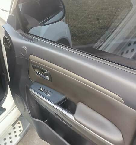 Белый Грейт Вол Хавал Х5, объемом двигателя 2 л и пробегом 100 тыс. км за 8000 $, фото 18 на Automoto.ua