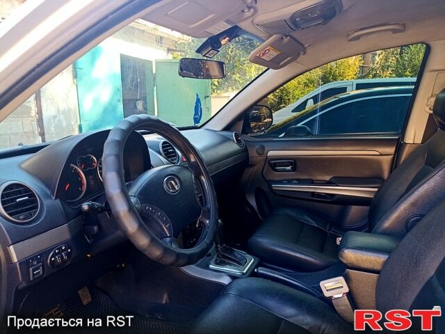 Серый Грейт Вол Хавал Х5, объемом двигателя 2 л и пробегом 197 тыс. км за 5950 $, фото 4 на Automoto.ua