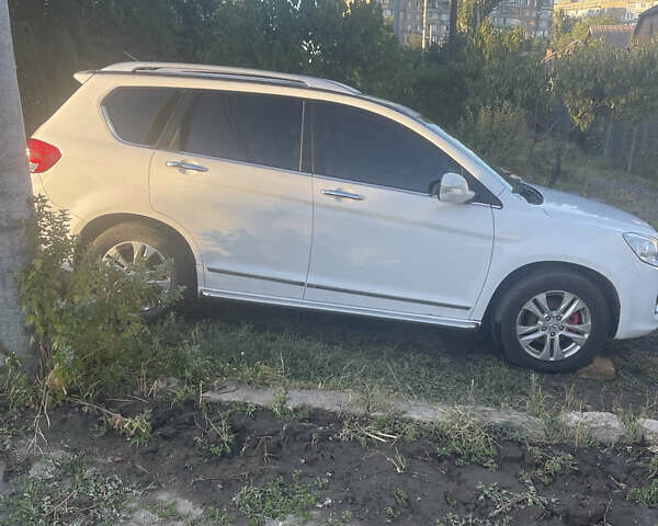 Белый Грейт Вол Хавал Х6, объемом двигателя 2 л и пробегом 105 тыс. км за 6700 $, фото 4 на Automoto.ua