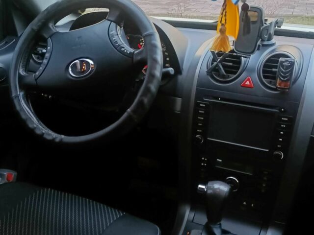 Белый Грейт Вол Хавал, объемом двигателя 2 л и пробегом 100 тыс. км за 8000 $, фото 12 на Automoto.ua