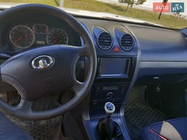 Белый Грейт Вол Хавал, объемом двигателя 0 л и пробегом 297 тыс. км за 6353 $, фото 3 на Automoto.ua