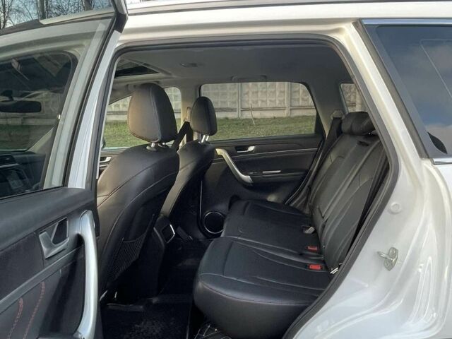 Белый Грейт Вол Хавал, объемом двигателя 0 л и пробегом 53 тыс. км за 9999 $, фото 6 на Automoto.ua