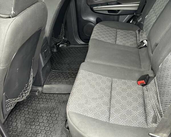 Черный Грейт Вол Хавал, объемом двигателя 2 л и пробегом 178 тыс. км за 8500 $, фото 5 на Automoto.ua