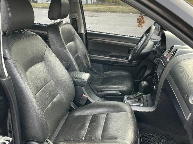 Черный Грейт Вол Хавал, объемом двигателя 2 л и пробегом 97 тыс. км за 5800 $, фото 4 на Automoto.ua