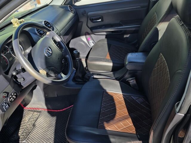 Черный Грейт Вол Хавал, объемом двигателя 2 л и пробегом 298 тыс. км за 4700 $, фото 2 на Automoto.ua