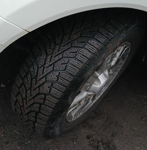 Білий Грейт Вол Hover, об'ємом двигуна 2.4 л та пробігом 166 тис. км за 4000 $, фото 6 на Automoto.ua