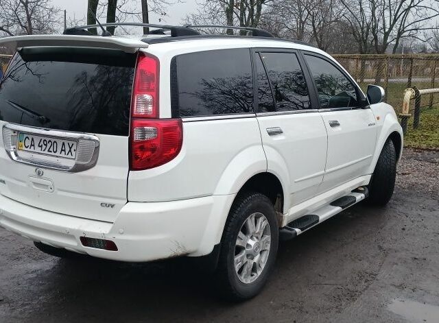 Білий Грейт Вол Hover, об'ємом двигуна 2.4 л та пробігом 166 тис. км за 4000 $, фото 5 на Automoto.ua