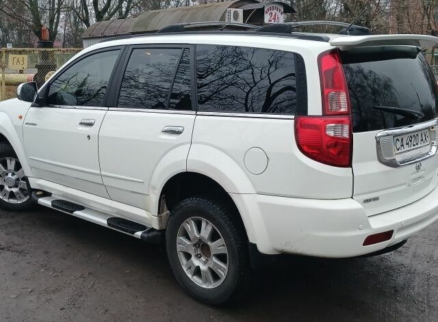 Білий Грейт Вол Hover, об'ємом двигуна 2.4 л та пробігом 166 тис. км за 4000 $, фото 2 на Automoto.ua