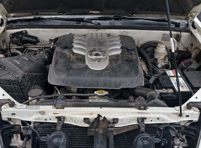 Білий Грейт Вол Hover, об'ємом двигуна 2.4 л та пробігом 166 тис. км за 4000 $, фото 7 на Automoto.ua