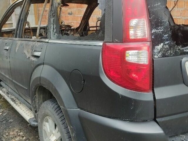 Черный Грейт Вол Ховер, объемом двигателя 2.4 л и пробегом 214 тыс. км за 1700 $, фото 3 на Automoto.ua