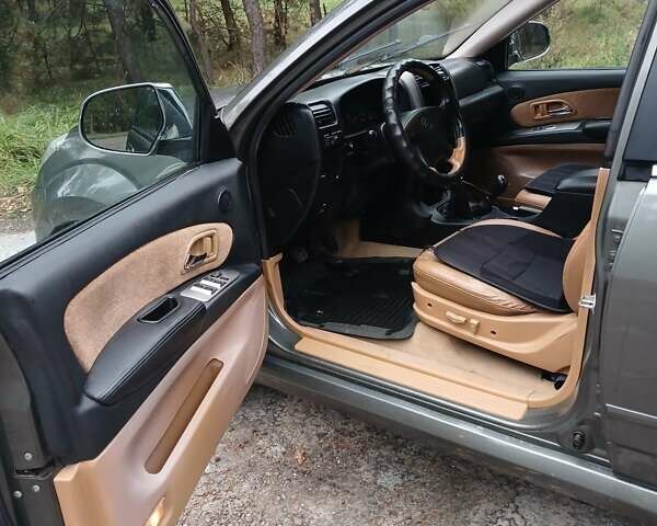 Сірий Грейт Вол Hover, об'ємом двигуна 2.35 л та пробігом 102 тис. км за 5900 $, фото 16 на Automoto.ua