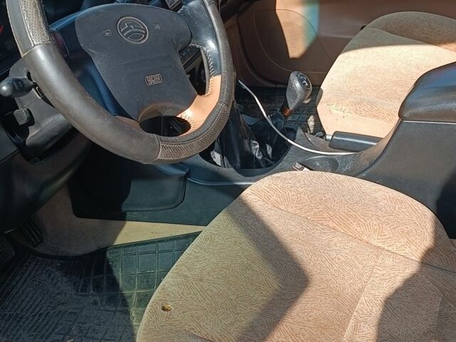 Серый Грейт Вол Ховер, объемом двигателя 2 л и пробегом 72 тыс. км за 5000 $, фото 2 на Automoto.ua