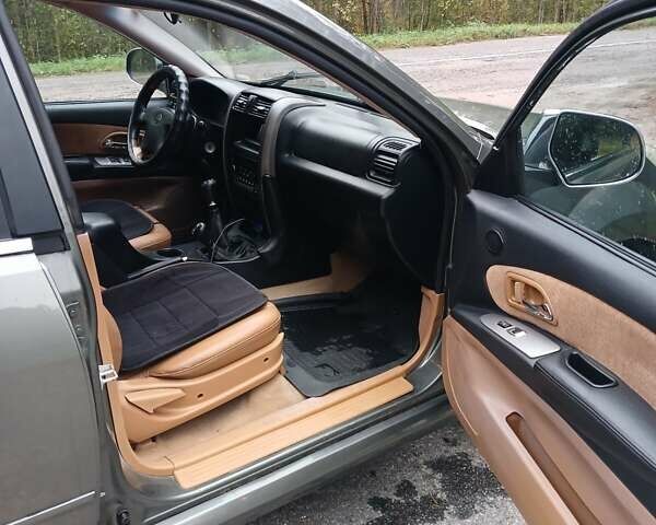 Сірий Грейт Вол Hover, об'ємом двигуна 2.35 л та пробігом 102 тис. км за 5900 $, фото 26 на Automoto.ua