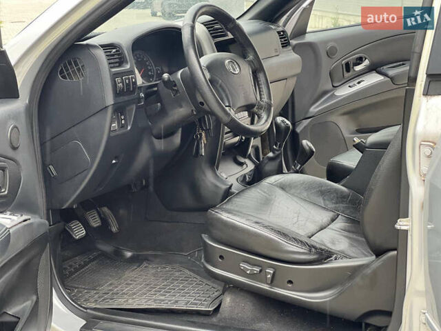 Грейт Вол Hover 2008 у Івано-Франківську на Automoto.ua Сірий Грейт Вол Hover, об'ємом двигуна 2.35 л та пробігом 154 тис. км за 5800 $, фото 20 на Automoto.ua