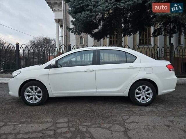 Білий Грейт Вол Волєкс Ц30, об'ємом двигуна 1.5 л та пробігом 22 тис. км за 5950 $, фото 2 на Automoto.ua