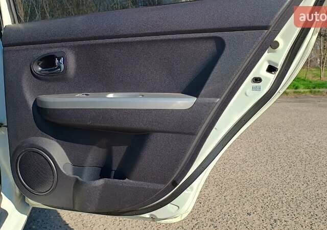 Білий Грейт Вол Волєкс Ц30, об'ємом двигуна 1.5 л та пробігом 133 тис. км за 2600 $, фото 18 на Automoto.ua