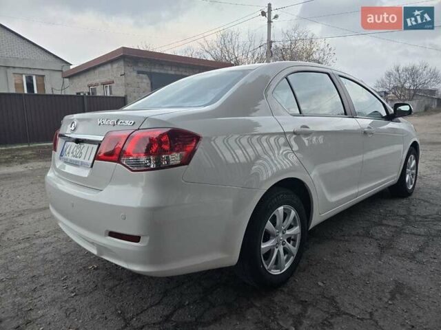 Білий Грейт Вол Волєкс Ц30, об'ємом двигуна 1.5 л та пробігом 22 тис. км за 5950 $, фото 4 на Automoto.ua