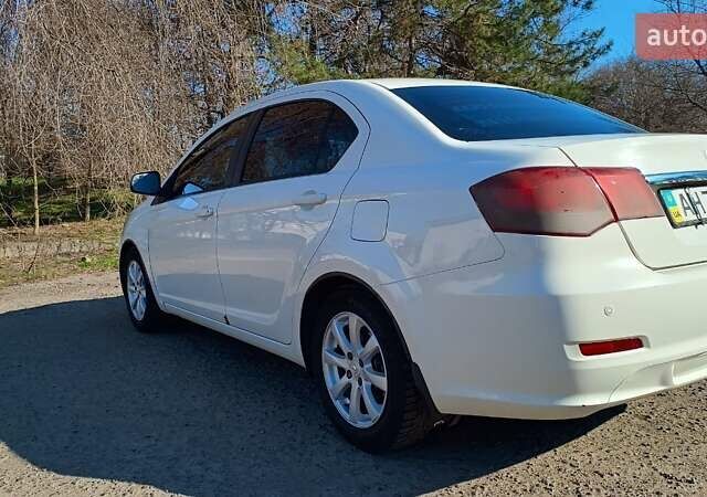 Білий Грейт Вол Волєкс Ц30, об'ємом двигуна 1.5 л та пробігом 133 тис. км за 2600 $, фото 1 на Automoto.ua