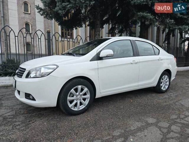 Білий Грейт Вол Волєкс Ц30, об'ємом двигуна 1.5 л та пробігом 22 тис. км за 5950 $, фото 1 на Automoto.ua