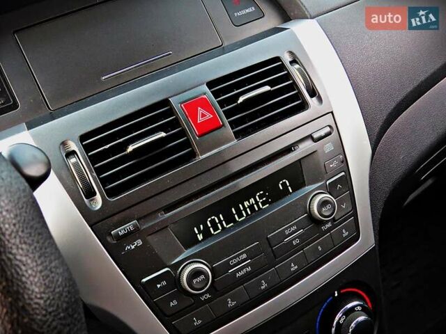 Сірий Грейт Вол Волєкс Ц30, об'ємом двигуна 1.5 л та пробігом 87 тис. км за 4300 $, фото 7 на Automoto.ua