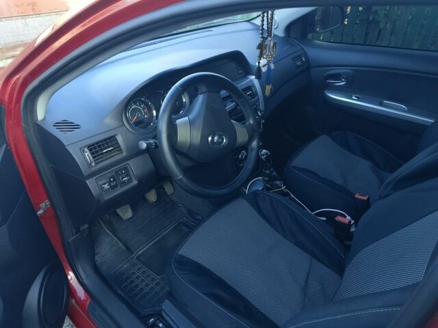 Красный Грейт Вол Волекс, объемом двигателя 1.5 л и пробегом 150 тыс. км за 4400 $, фото 3 на Automoto.ua