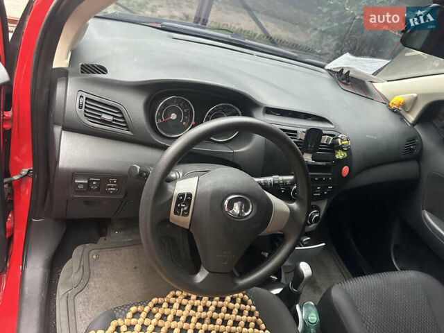Красный Грейт Вол Voleex C10, объемом двигателя 1.5 л и пробегом 41 тыс. км за 7500 $, фото 5 на Automoto.ua