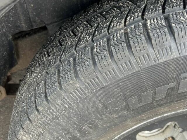 Чорний Гроз Шатл, об'ємом двигуна 2.2 л та пробігом 130 тис. км за 4200 $, фото 4 на Automoto.ua