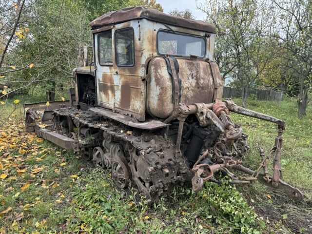 ХТЗ Другая 1975 в Люботине на Automoto.ua ХТЗ Другая, объемом двигателя 4.5 л и пробегом 0 тыс. км за 1600 $, фото 1 на Automoto.ua