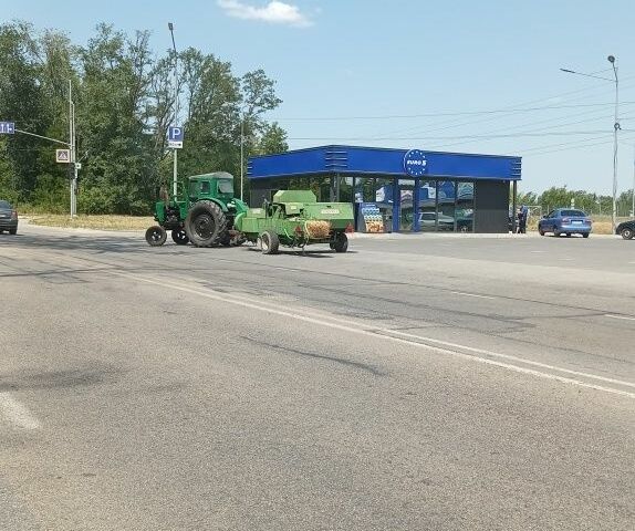 ХТЗ Другая, объемом двигателя 4 л и пробегом 1000 тыс. км за 1370 $, фото 6 на Automoto.ua