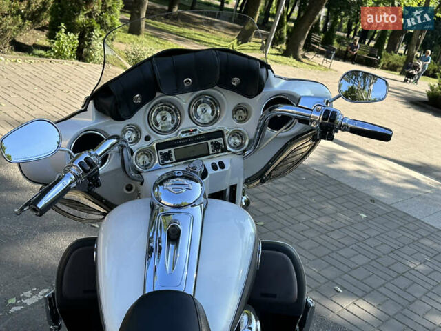 Белый Харлей-Дэвидсон 1340 Electra Glide, объемом двигателя 1.85 л и пробегом 19 тыс. км за 14700 $, фото 5 на Automoto.ua