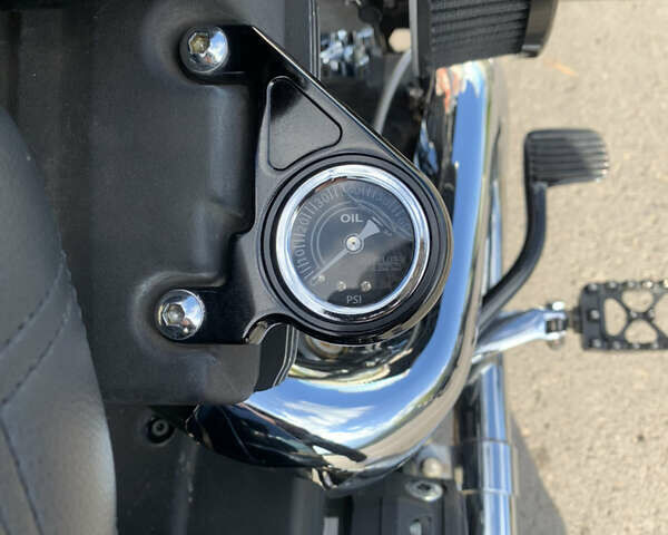 Черный Харлей-Дэвидсон 1450 Dyna Super Glide, объемом двигателя 1.58 л и пробегом 40 тыс. км за 20000 $, фото 6 на Automoto.ua