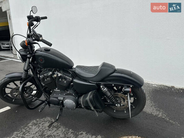 Харлей-Дэвидсон 883 Iron 2020 в Киеве на Automoto.ua Черный Харлей-Дэвидсон 883 Iron, объемом двигателя 0.88 л и пробегом 10 тыс. км за 10500 $, фото 2 на Automoto.ua