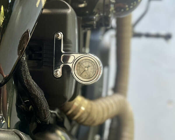 Черный Харлей-Дэвидсон 883 Iron, объемом двигателя 1.2 л и пробегом 2 тыс. км за 9999 $, фото 2 на Automoto.ua