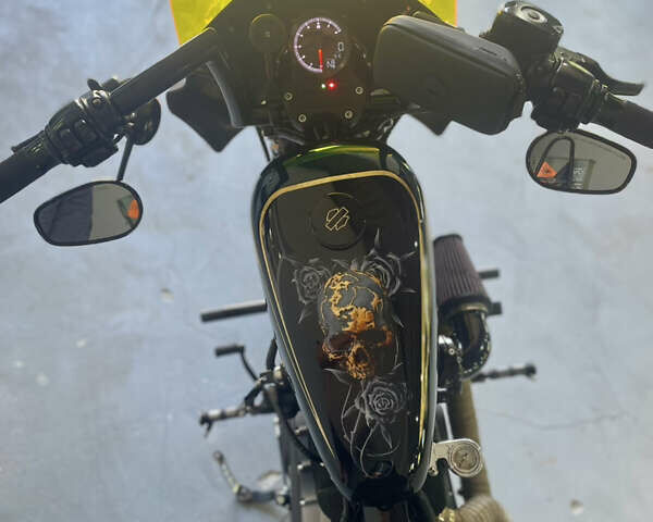 Черный Харлей-Дэвидсон 883 Iron, объемом двигателя 1.2 л и пробегом 2 тыс. км за 9999 $, фото 6 на Automoto.ua